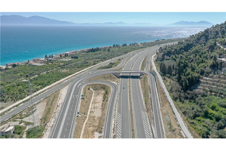 Παράδοση στην κυκλοφορία του νέου Κόμβου Λυκοποριάς