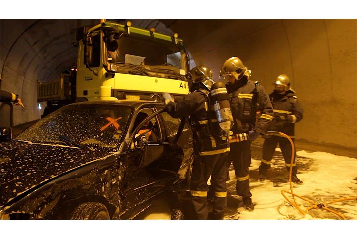Ρεαλιστική Άσκηση Πυρόσβεσης Μεγάλης Κλίμακας στις σήραγγες της Παναγοπούλας