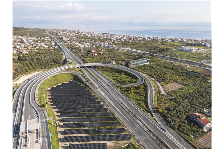 Ολυμπία Οδός: Τελετή εγκαινίων του προγράμματος ηλιακής ενέργειας κατά μήκος του αυτοκινητόδρομου Αθηνών-Πατρών